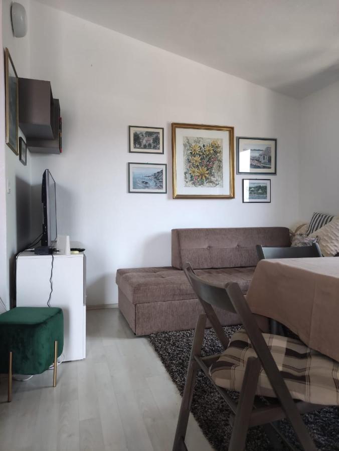 Apartments Dara Rogoznica  Eksteriør bilde